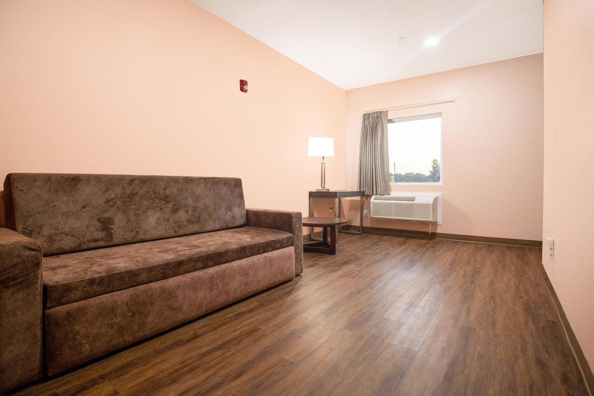 Oyo Hotel Adairsville Calhoun South I-75 Екстериор снимка