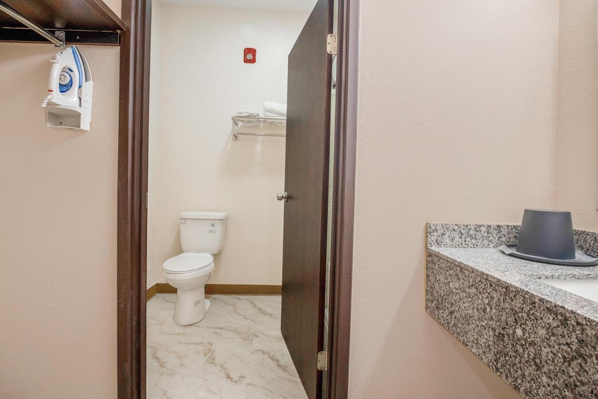 Oyo Hotel Adairsville Calhoun South I-75 Екстериор снимка